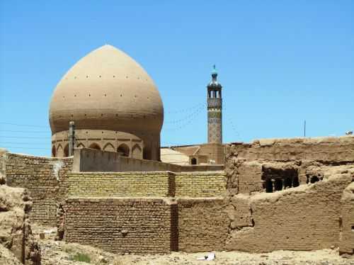 TREKKING IN IRAN 2013